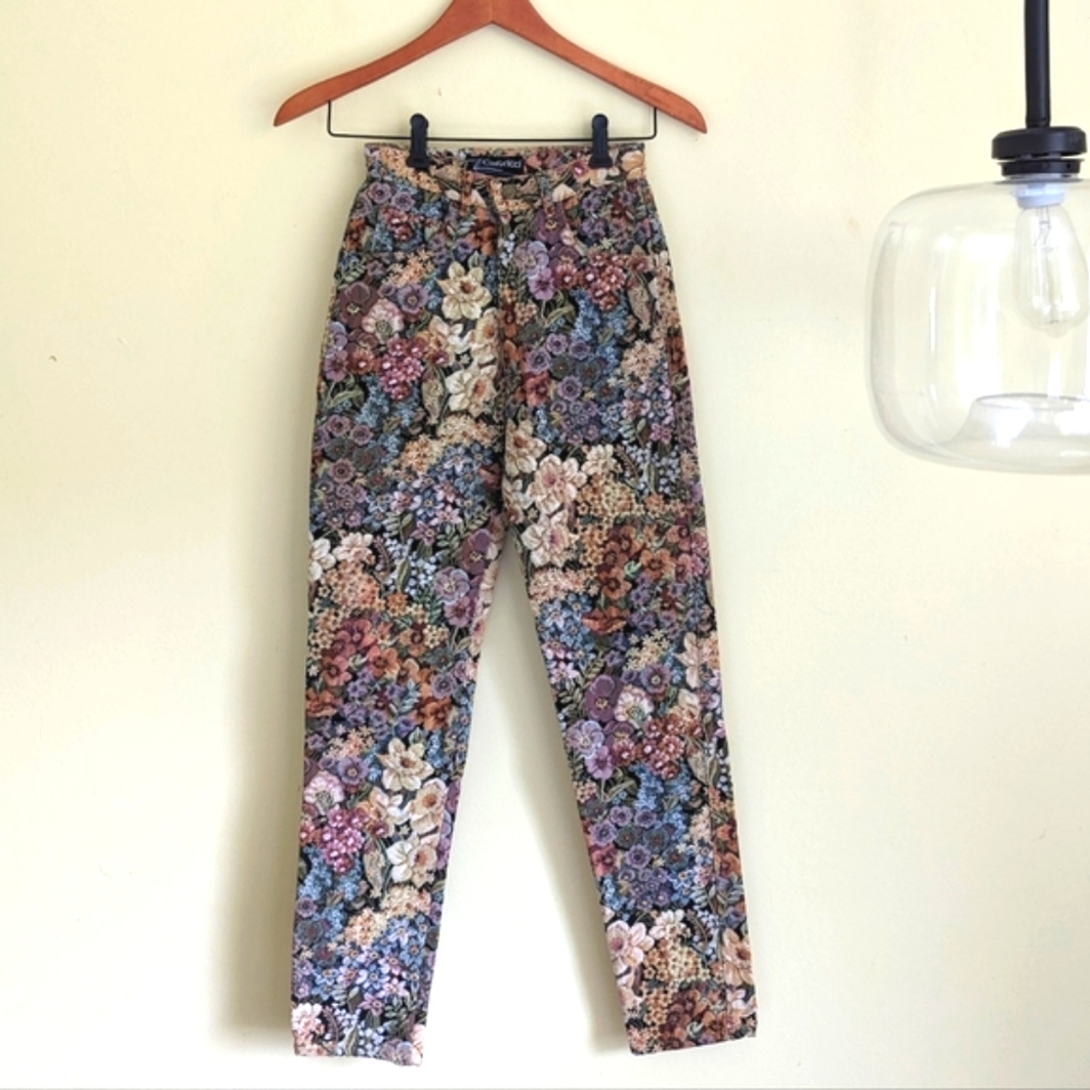 Z. Cavaricci Jacquard Floral high waisted jeans sizes 25, 26 & 33